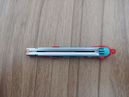 최고의 가격 우수한 품질의 파란색 일회용 내시경 커터 스테이플러 및 다시 장전